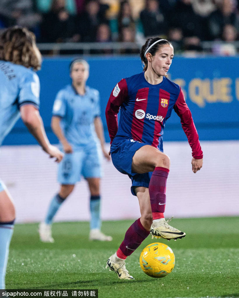 依旧保持着 依旧保持着