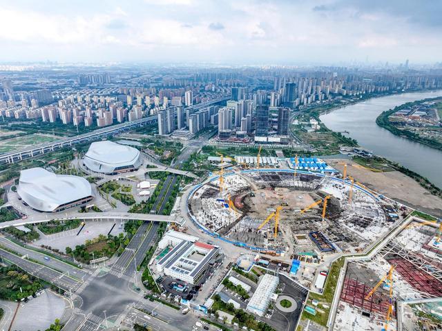 合体育场, 心二期主体, 记者贺元凯 合体育场, 心二期主体, 记者贺元凯